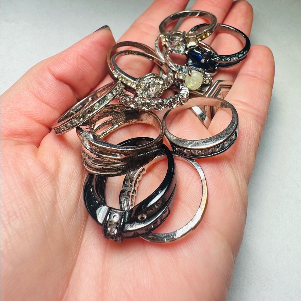 Vintage Mixed Metal Ring Collection of 11